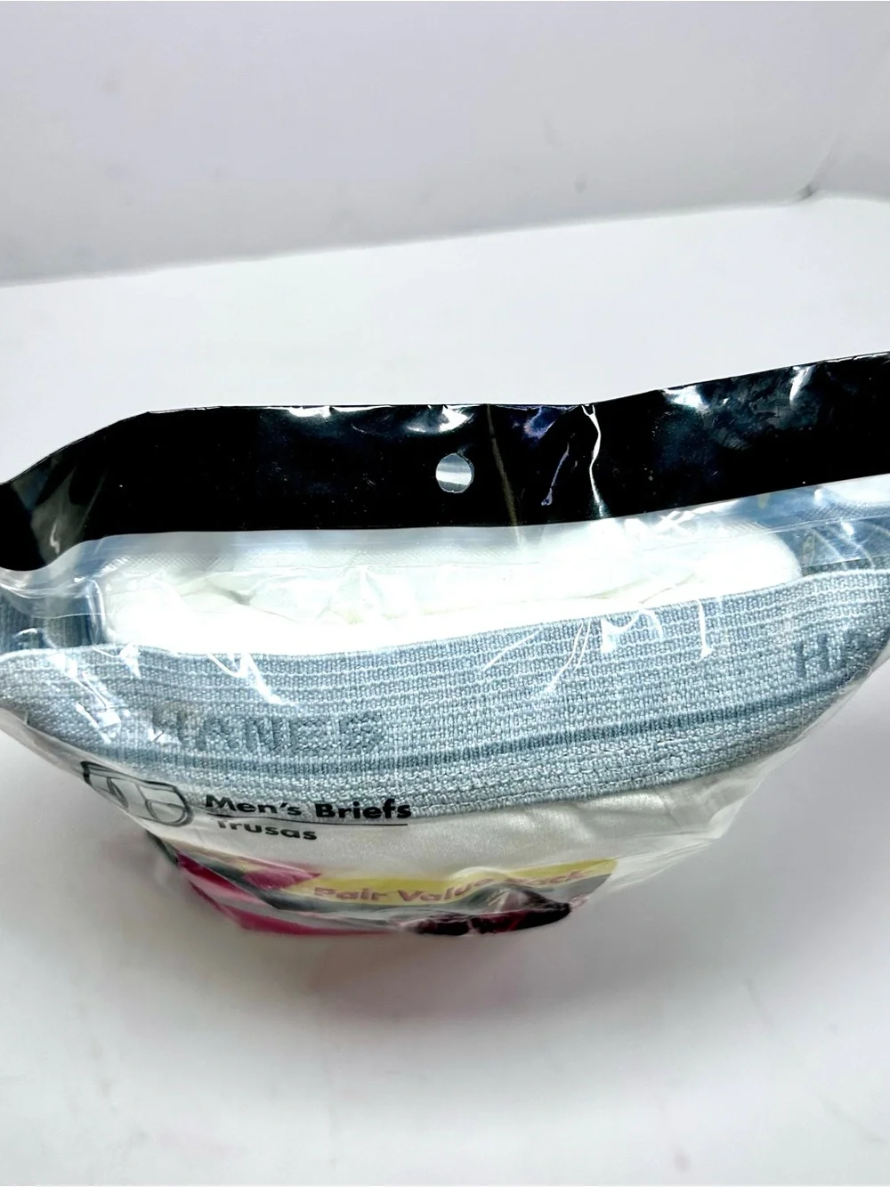 Vintage 2003 Hanes Men’s White Briefs 36 Pack of 7